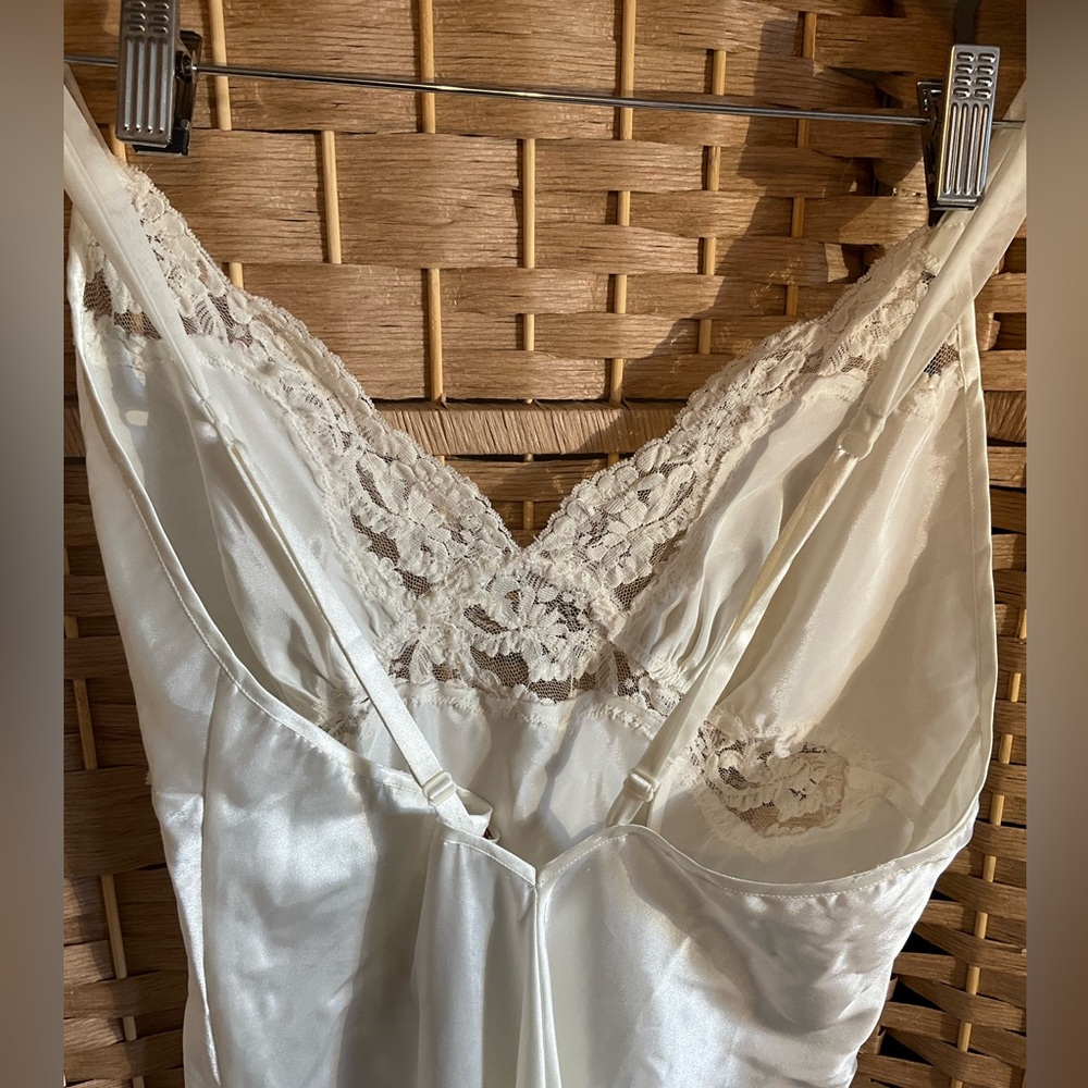 Vintage ‘98 Victoria’s Secret Lace Slip Dress - Picture 6 of 10